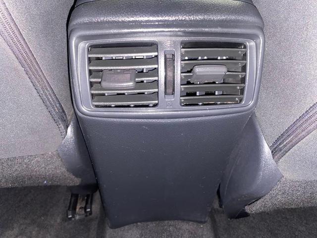 Photo of 2016 Magnetic Black Nissan Rogue