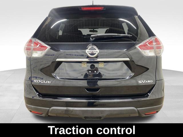 Photo of 2016 Magnetic Black Nissan Rogue