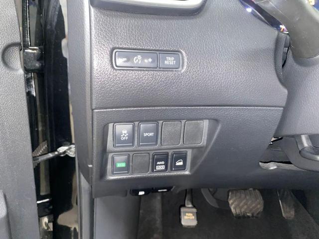 Photo of 2016 Magnetic Black Nissan Rogue