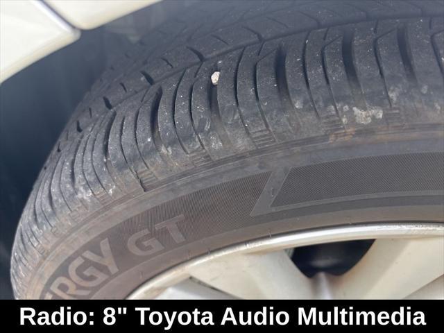 Photo of 2024 Classic Silver Metallic/Midnight Black Metallic Toyota Corolla