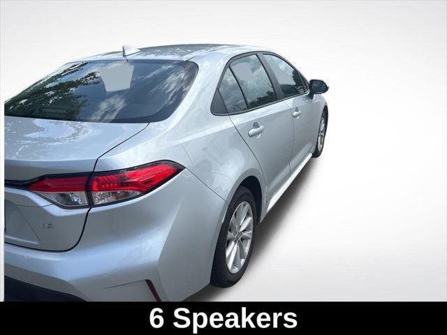 Photo of 2024 Classic Silver Metallic/Midnight Black Metallic Toyota Corolla