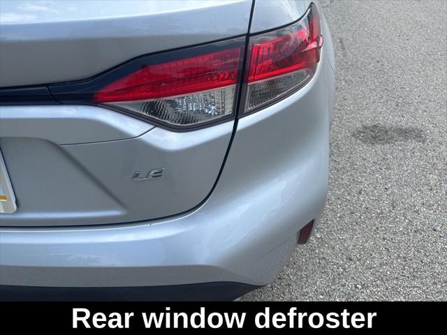 Photo of 2024 Classic Silver Metallic/Midnight Black Metallic Toyota Corolla