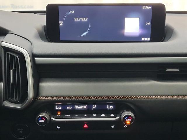 Photo of 2025 Pear Mazda CX-50 Hybrid