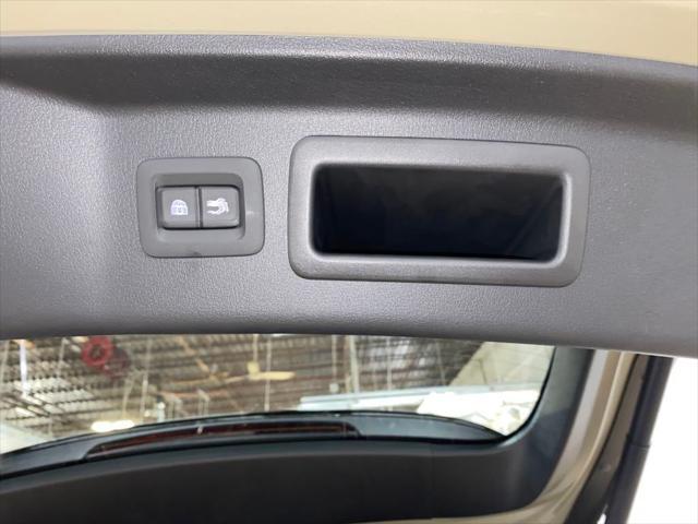 Photo of 2025 Zircon Sand Metallic Mazda CX-70 PHEV