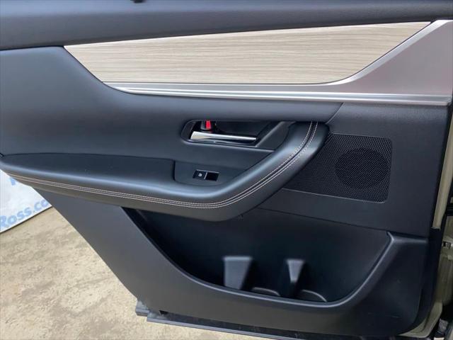 Photo of 2025 Zircon Sand Metallic Mazda CX-70 PHEV