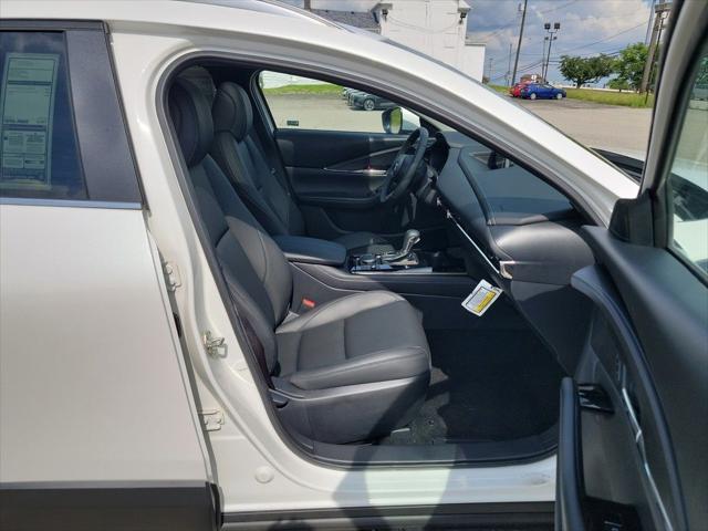 Photo of 2025 Snowflake White Pearl Mica Mazda CX-30
