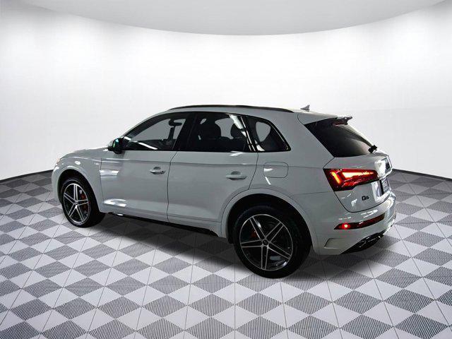 Photo of 2025 Glacier White Metallic Audi Q5