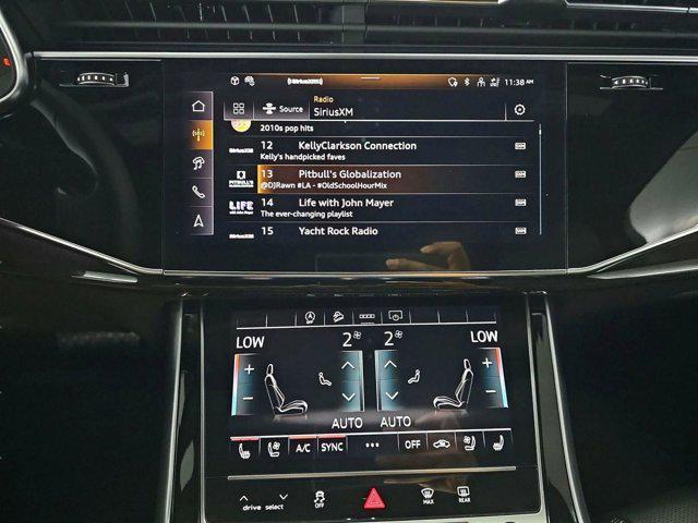 Photo of 2025 Carrara White Audi Q7