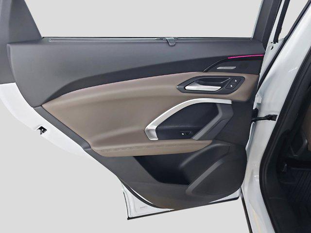 Photo of 2025 Glacier White Metallic Audi Q5
