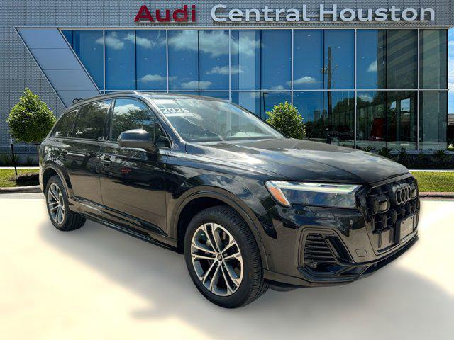 Photo of 2025 Mythos Black Metallic Audi Q7