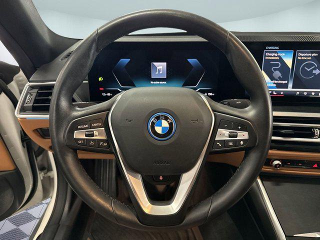 Photo of 2024 Alpine White BMW i4 Gran Coupe