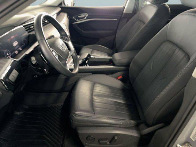 Photo of 2022 Florett Silver Metallic Audi e-tron