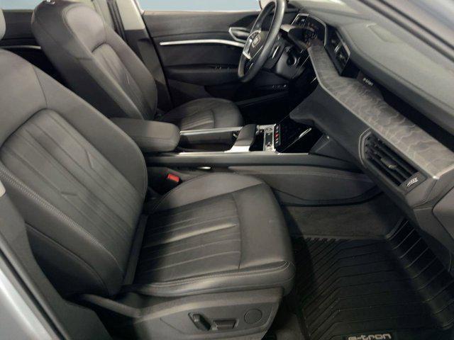 Photo of 2022 Florett Silver Metallic Audi e-tron