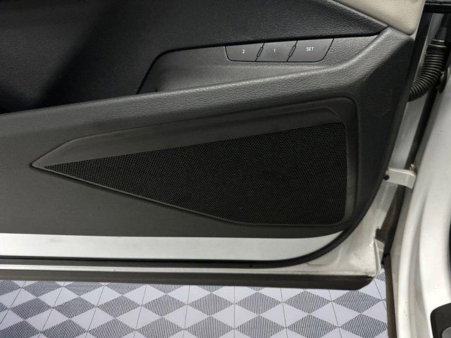 Photo of 2021 Glacier White Metallic Audi e-tron