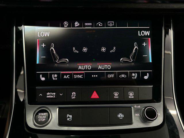 Photo of 2023 Mythos Black Metallic Audi Q7
