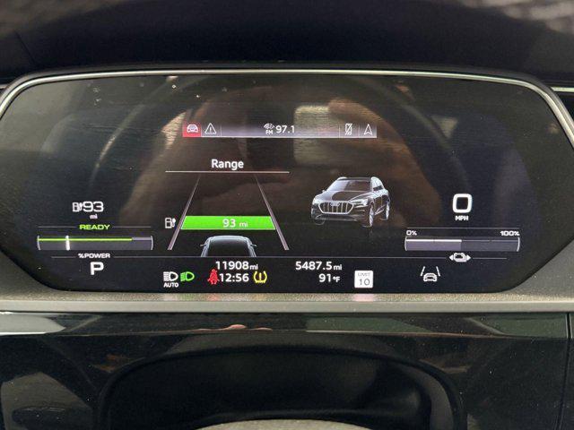 Photo of 2022 Siam Beige Metallic Audi e-tron