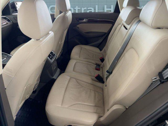 Photo of 2015 Black Audi Q5