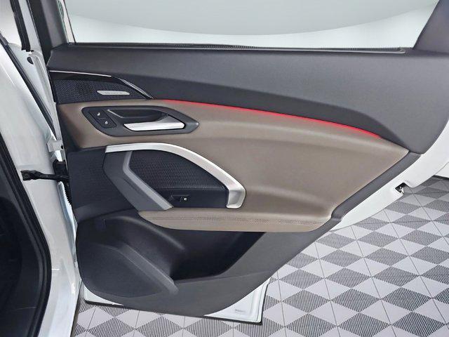 Photo of 2025 Glacier White Metallic Audi Q5