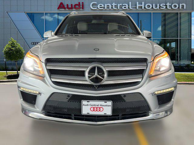 Photo of 2015 Iridium Silver Metallic Mercedes-Benz GL-Class