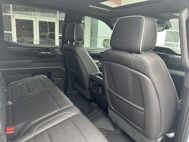 Photo of 2023 Summit White GMC Sierra 1500