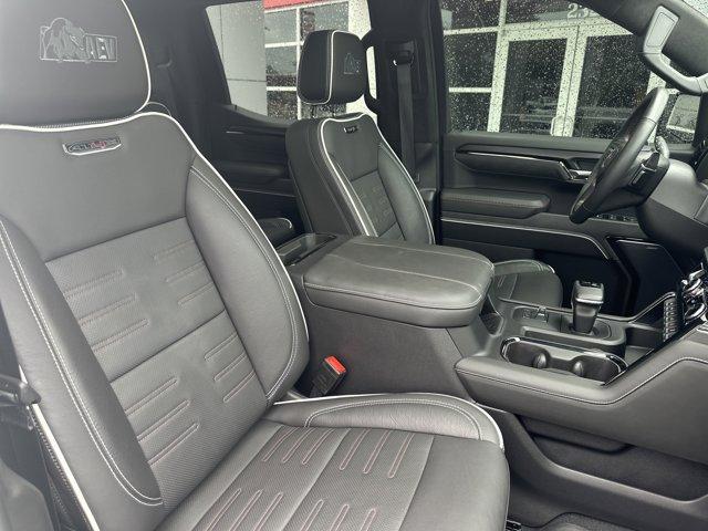 Photo of 2023 Summit White GMC Sierra 1500