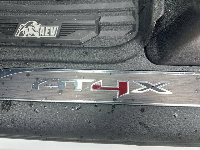 Photo of 2023 Summit White GMC Sierra 1500