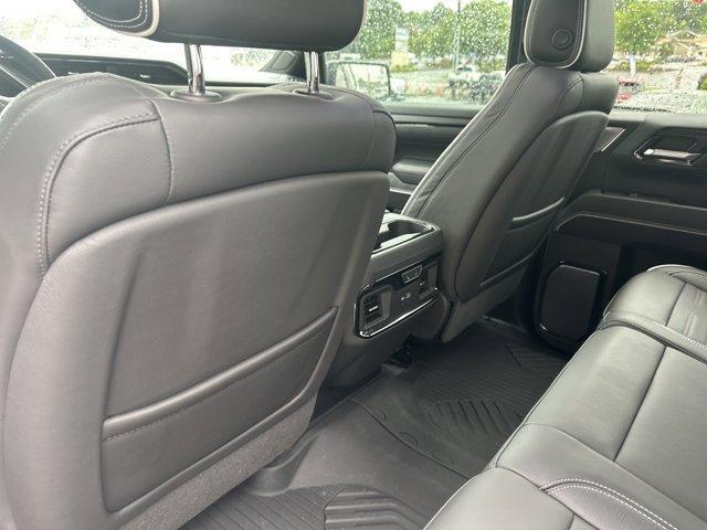 Photo of 2023 Summit White GMC Sierra 1500