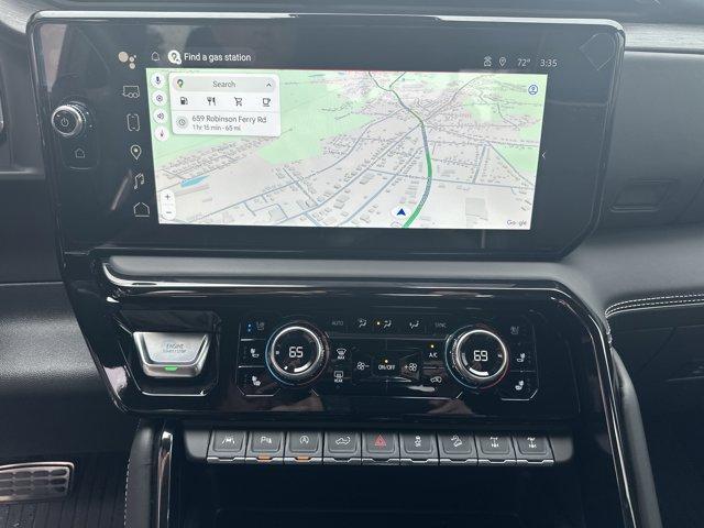 Photo of 2023 Summit White GMC Sierra 1500