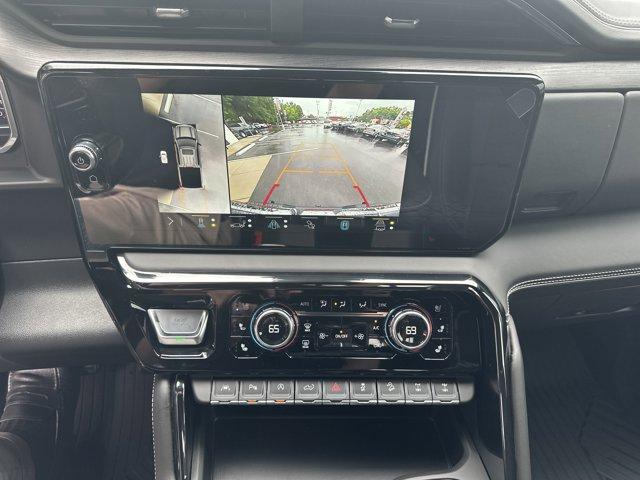 Photo of 2023 Summit White GMC Sierra 1500