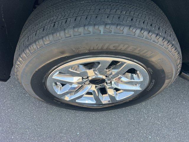 Photo of 2023 Silver Sage Metallic Chevrolet Tahoe