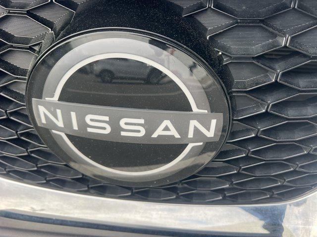 Photo of 2023 Gun Metallic Nissan Maxima