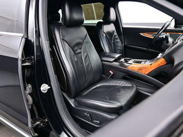 Photo of 2016 Velvet Lincoln MKX