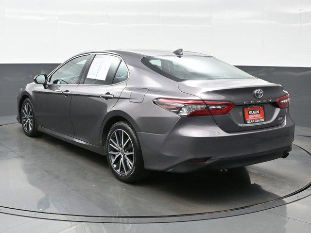 Photo of 2021 Predawn Gray Mica Toyota Camry