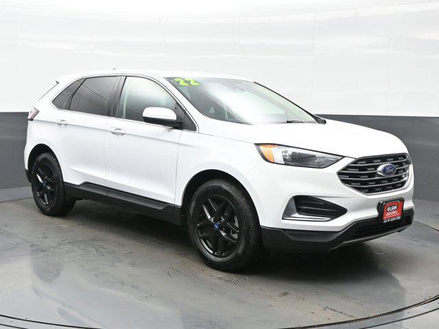 Photo of 2022 Oxford White Ford Edge