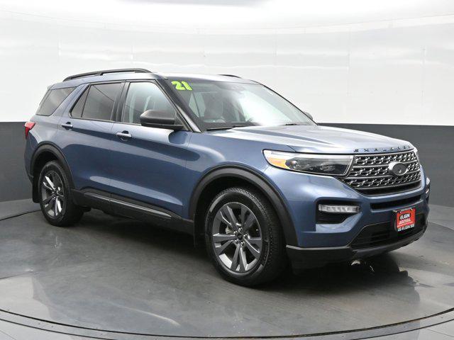 Photo of 2021 Blue Ford Explorer