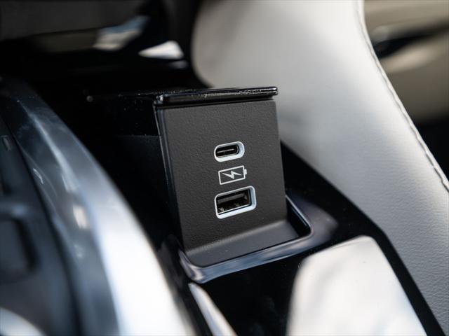 Photo of 2026 Gray Acura MDX