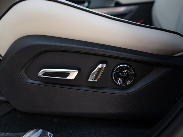 Photo of 2026 Gray Acura MDX