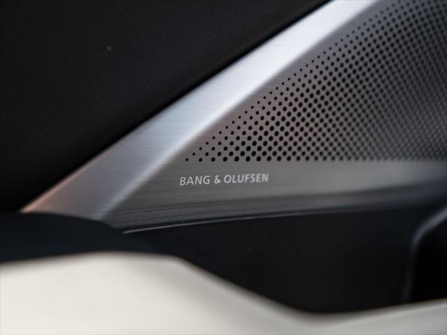 Photo of 2026 Double Apex Blue Pearl Acura MDX