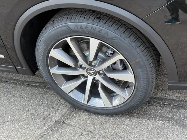 Photo of 2025 Majestic Black Pearl Acura MDX