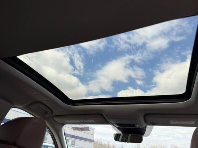 Photo of 2025 Majestic Black Pearl Acura MDX
