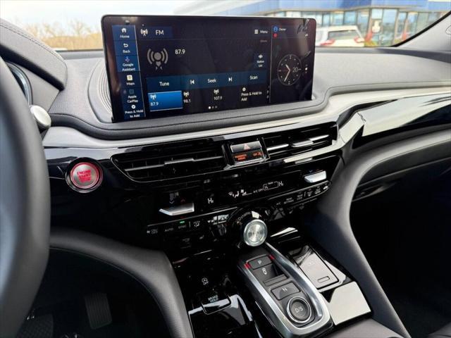Photo of 2025 Platinum White Pearl Acura MDX