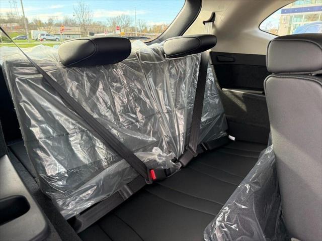 Photo of 2025 Platinum White Pearl Acura MDX