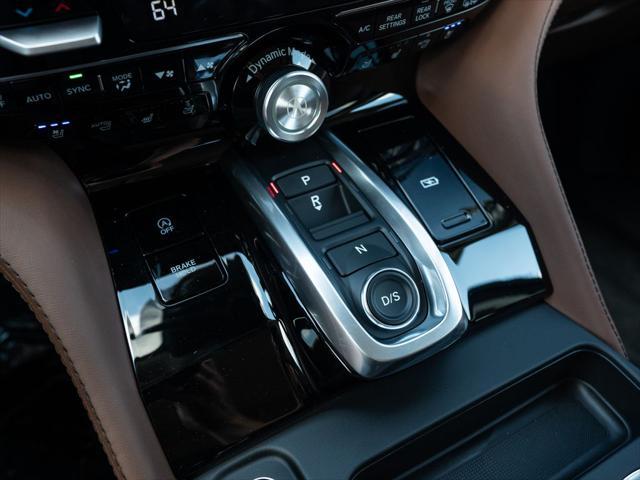 Photo of 2026 Platinum White Pearl Acura MDX