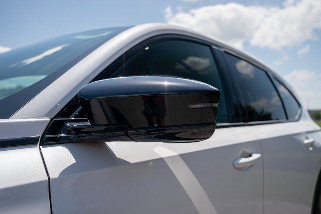 Photo of 2026 Platinum White Pearl Acura MDX