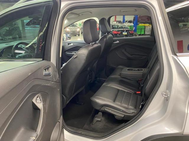 Photo of 2019 Ingot Silver Ford Escape
