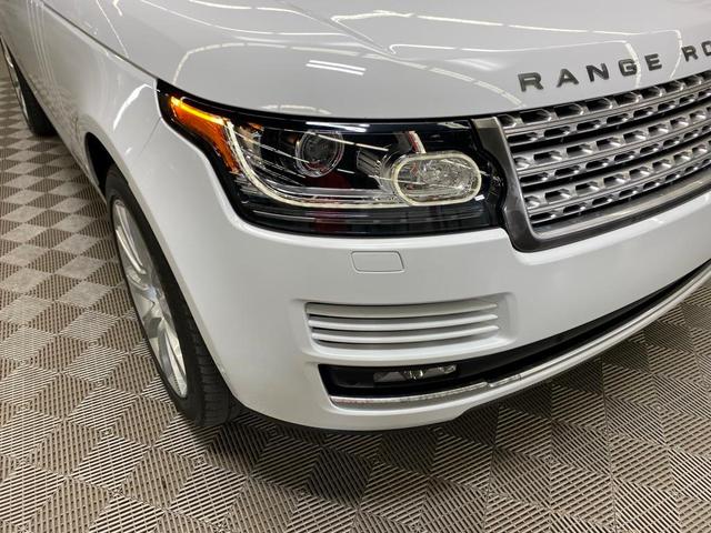 Photo of 2017 Fuji White Land Rover Range Rover