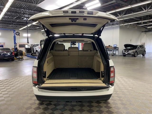 Photo of 2017 Fuji White Land Rover Range Rover