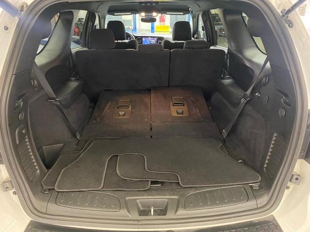 Photo of 2024 White Knuckle Clearcoat Dodge Durango