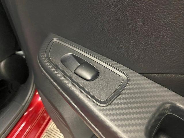 Photo of 2020 Scarlet Ember Nissan Versa