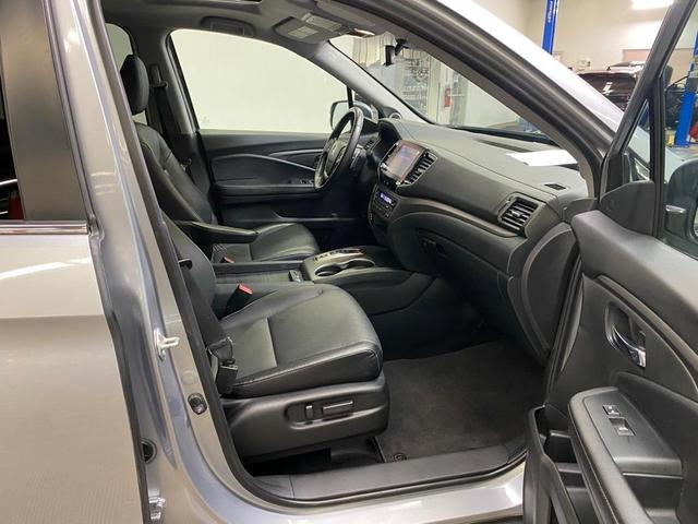 Photo of 2023 Silver Honda Ridgeline